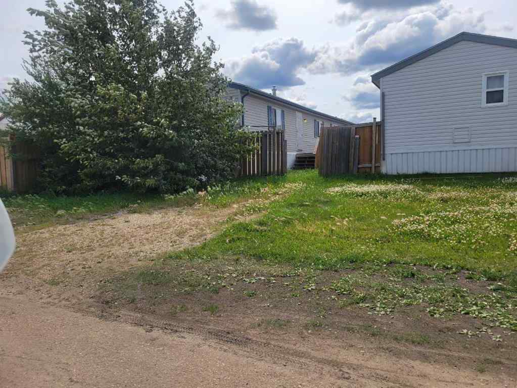 MLS® A2266807 - 9006 87 Avenue  in MH - Creekside Grande Prairie, Residential
