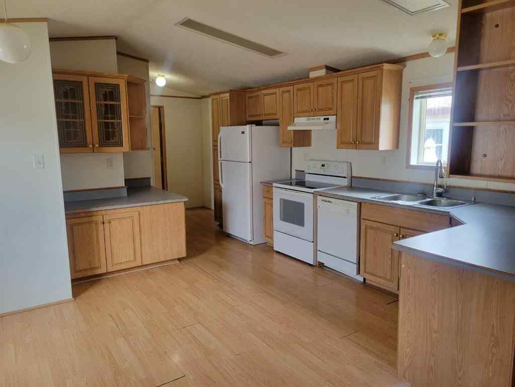 MLS® A2266807 - 9006 87 Avenue  in MH - Creekside Grande Prairie, Residential