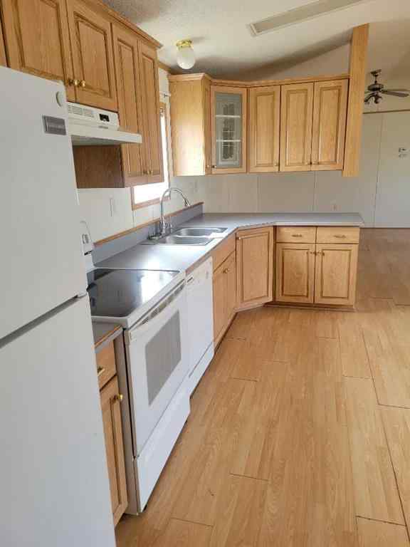 MLS® A2266807 - 9006 87 Avenue  in MH - Creekside Grande Prairie, Residential