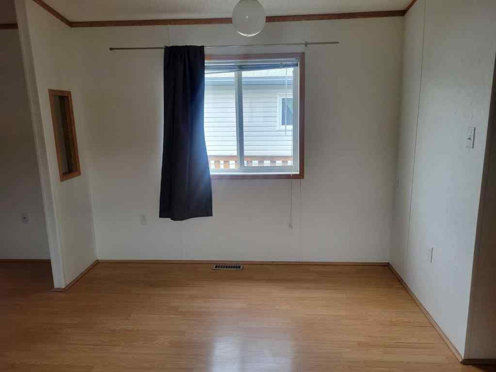 MLS® A2266807 - 9006 87 Avenue  in MH - Creekside Grande Prairie, Residential