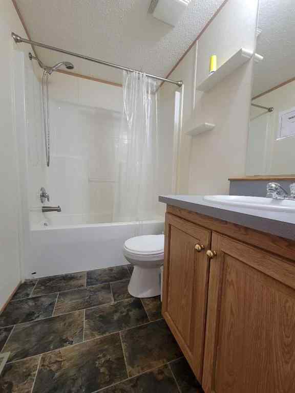 MLS® A2266807 - 9006 87 Avenue  in MH - Creekside Grande Prairie, Residential