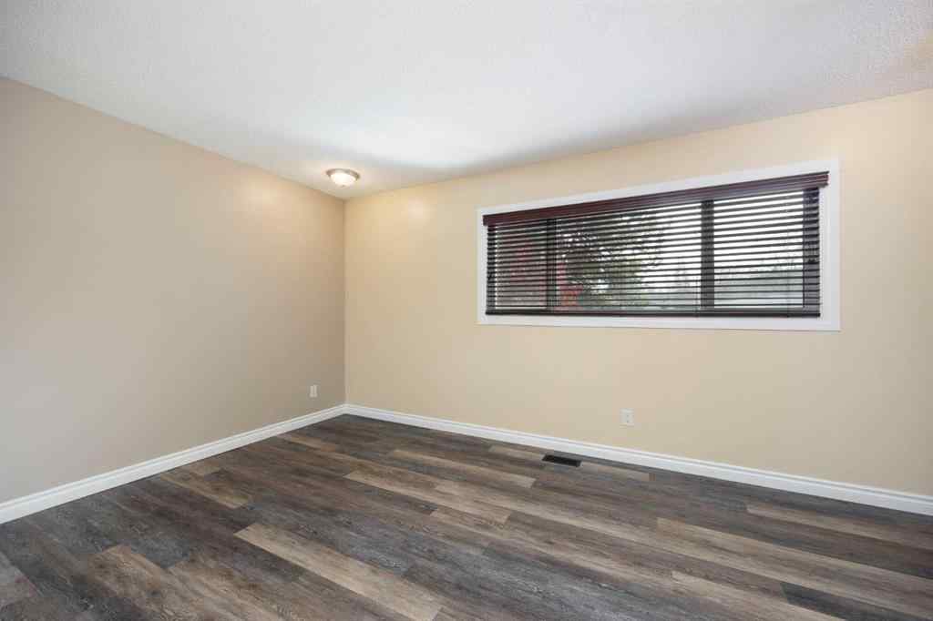 MLS® A2266810 - 20 Clark Crescent  in Downtown Fort McMurray, Residential