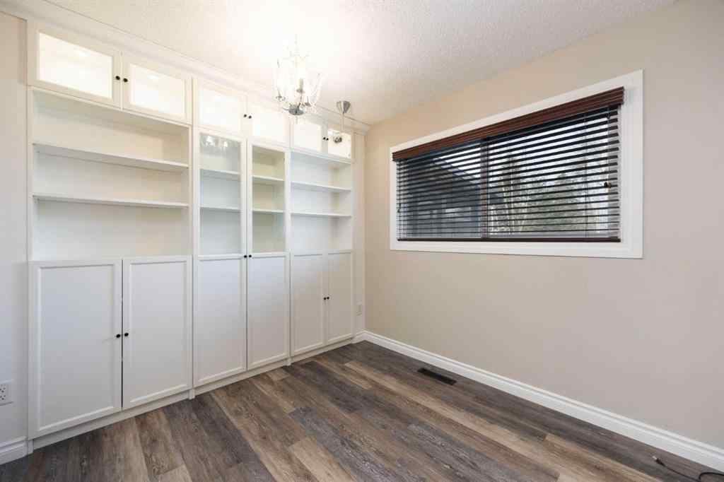 MLS® A2266810 - 20 Clark Crescent  in Downtown Fort McMurray, Residential