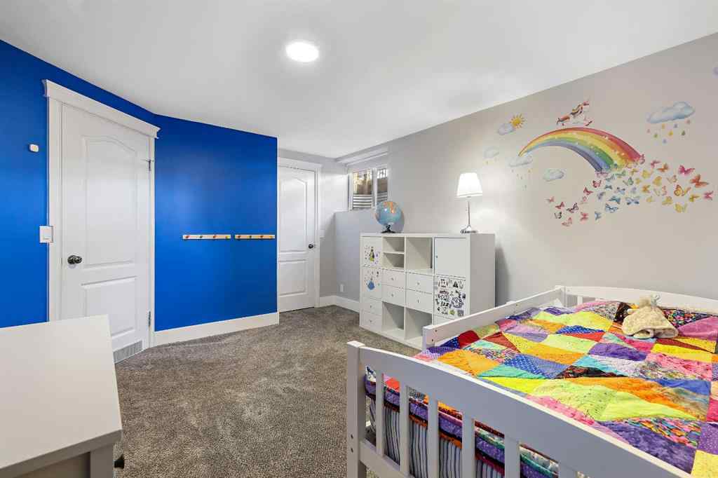 MLS® A2266811 - 52 Sunhurst Road SE in Sundance Calgary, Residential