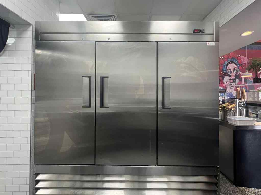 MLS® A2266812 -     in  Calgary, Commercial