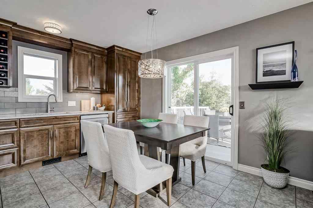 MLS® A2266818 - 177 Douglas Glen Manor SE in Douglasdale/Glen Calgary, Residential