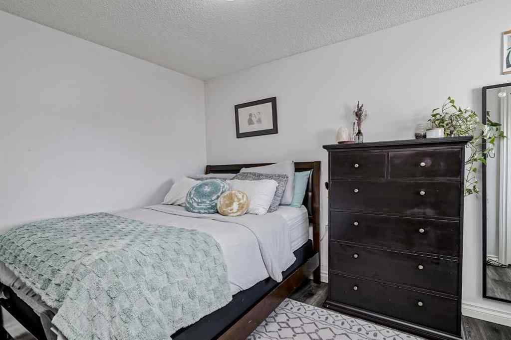 MLS® A2266818 - 177 Douglas Glen Manor SE in Douglasdale/Glen Calgary, Residential