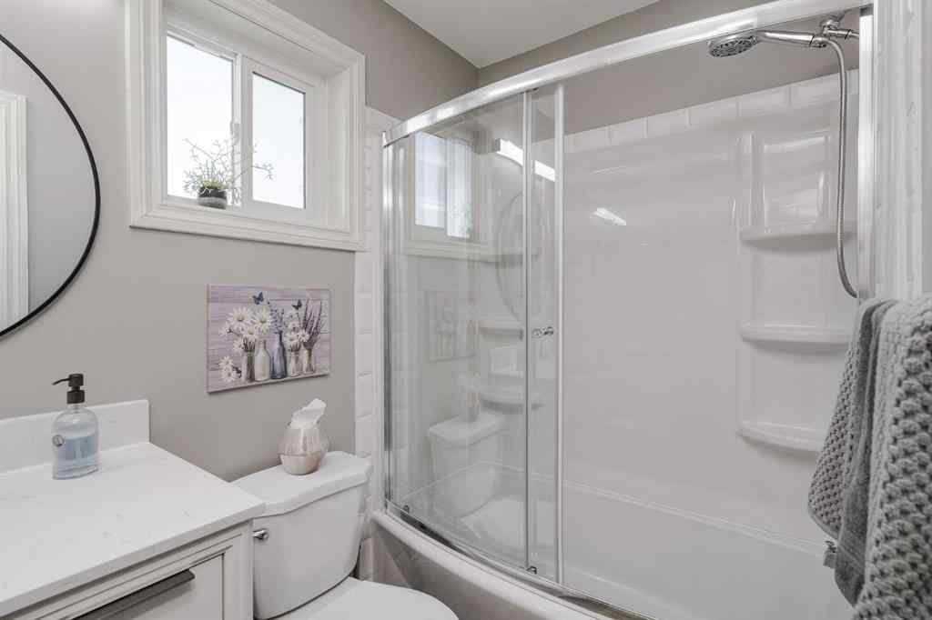 MLS® A2266818 - 177 Douglas Glen Manor SE in Douglasdale/Glen Calgary, Residential