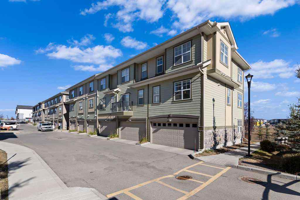 MLS® A2266828 - 111 Evanscrest Gardens NW in Evanston Calgary, Residential
