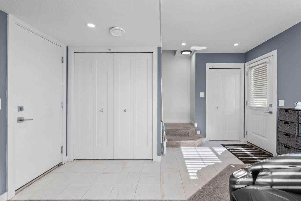 MLS® A2266828 - 111 Evanscrest Gardens NW in Evanston Calgary, Residential