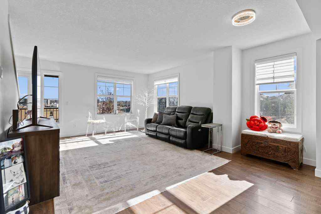 MLS® A2266828 - 111 Evanscrest Gardens NW in Evanston Calgary, Residential