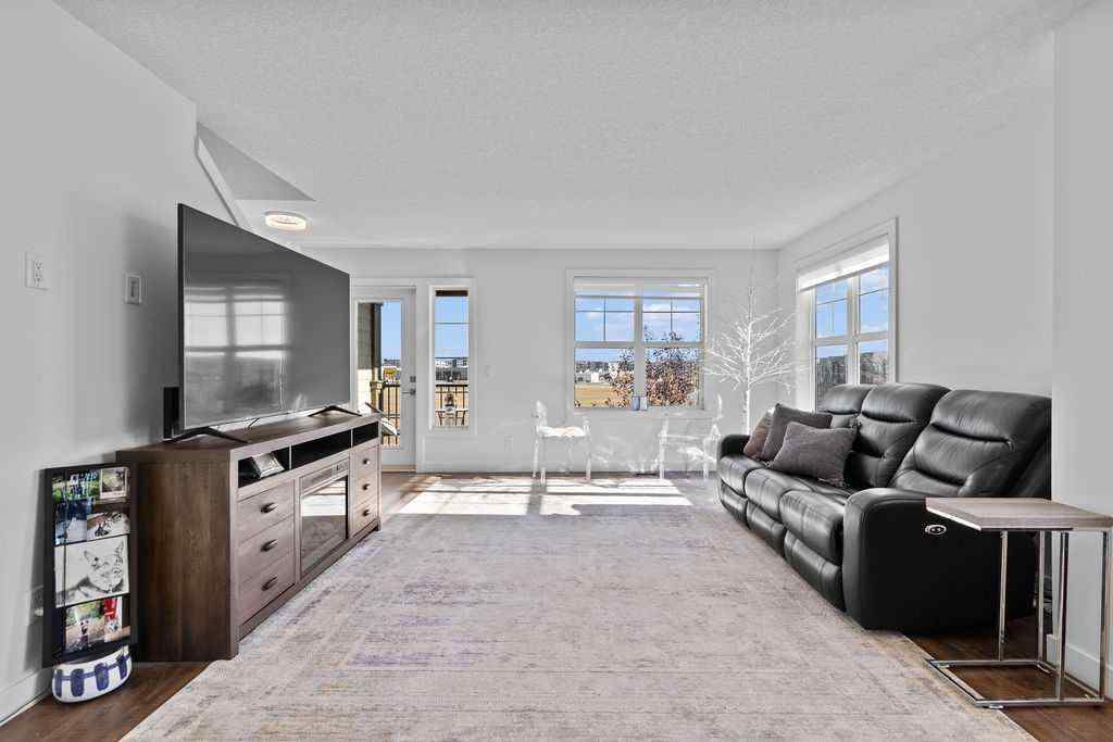 MLS® A2266828 - 111 Evanscrest Gardens NW in Evanston Calgary, Residential