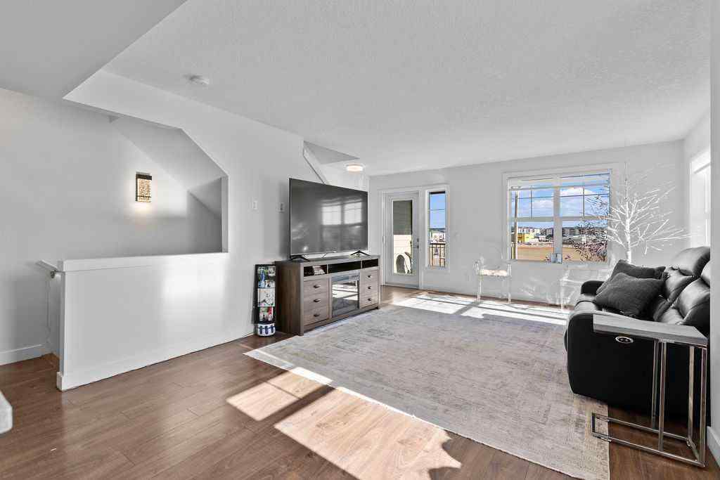 MLS® A2266828 - 111 Evanscrest Gardens NW in Evanston Calgary, Residential
