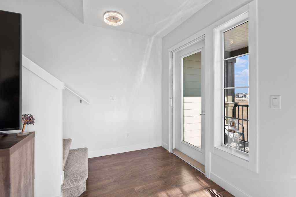 MLS® A2266828 - 111 Evanscrest Gardens NW in Evanston Calgary, Residential