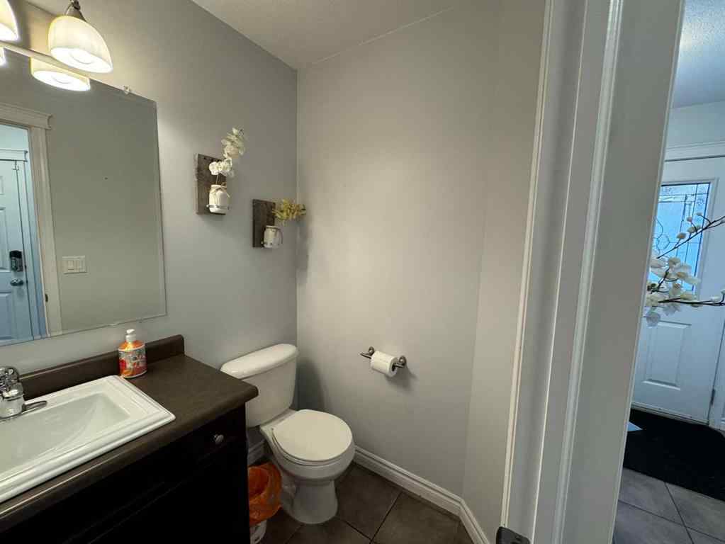 MLS® A2266836 - 7024 113 Street  in Pinnacle Ridge Grande Prairie, Residential