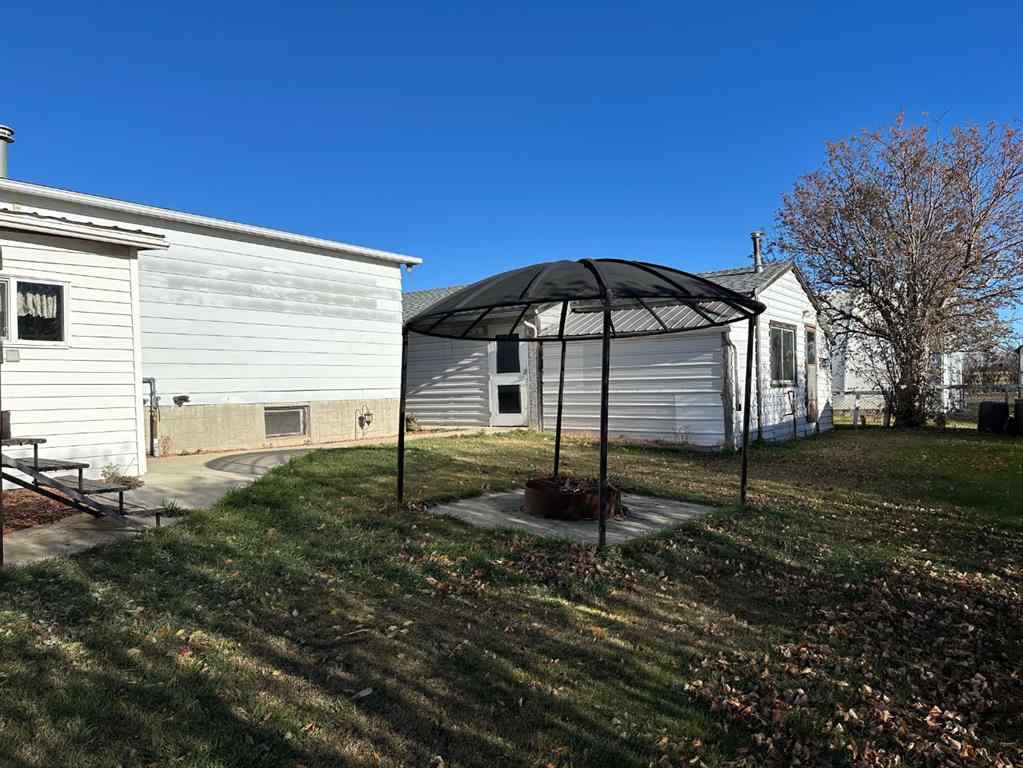 MLS® A2266837 - 4601 50 Avenue  in Daysland Daysland, Residential