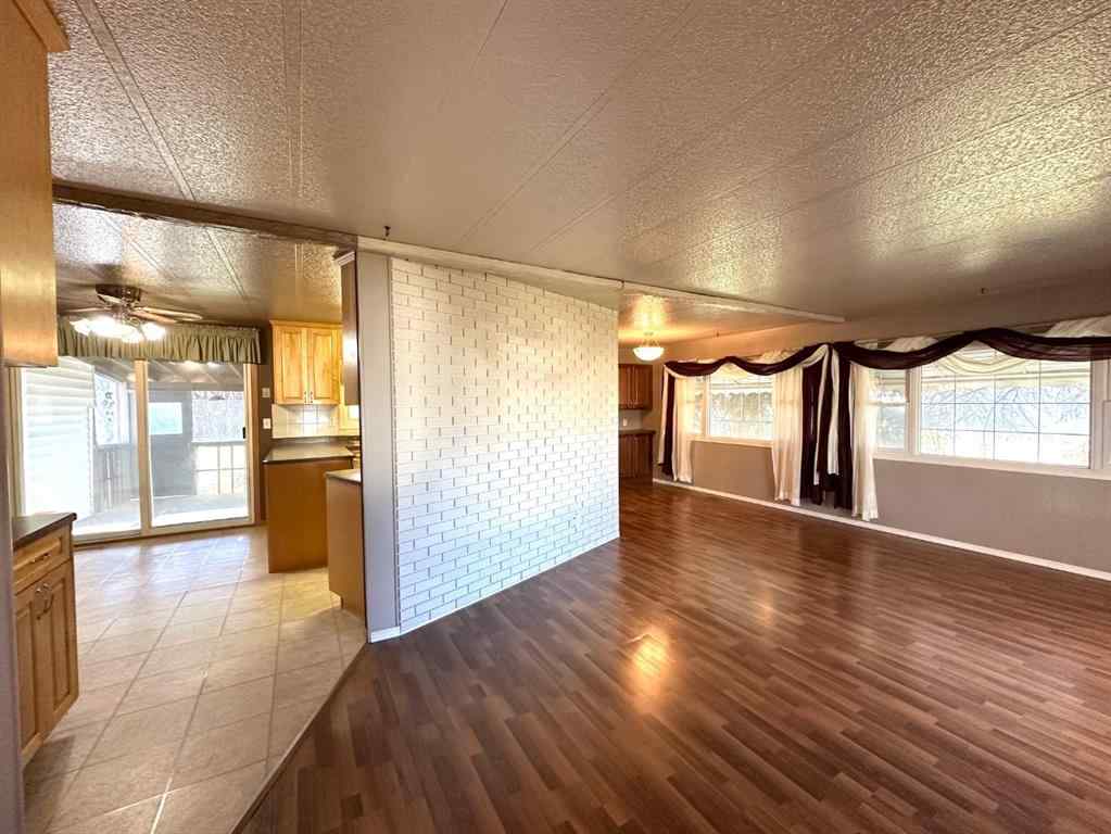 MLS® A2266837 - 4601 50 Avenue  in Daysland Daysland, Residential