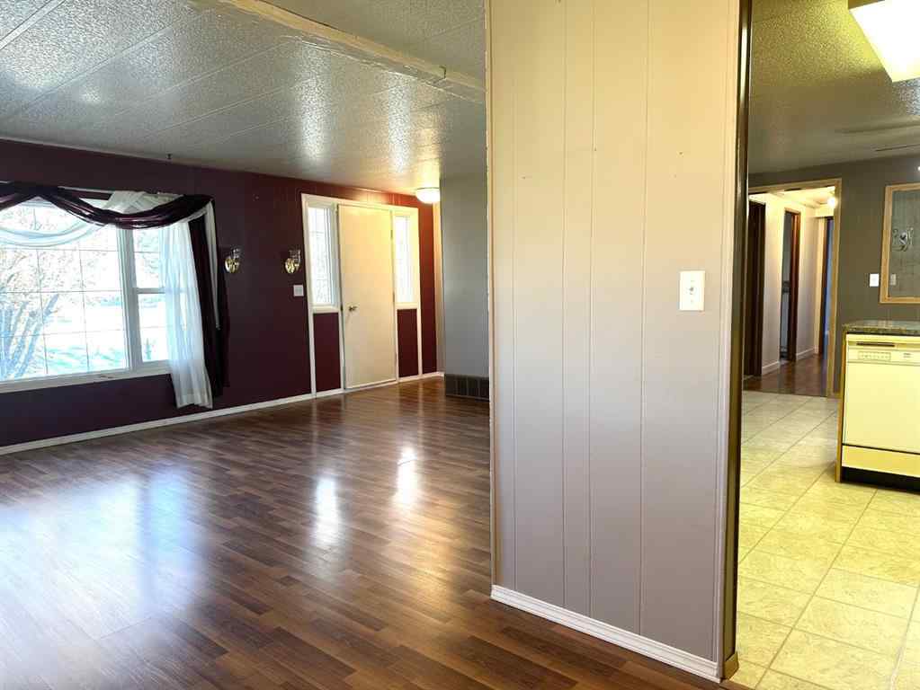 MLS® A2266837 - 4601 50 Avenue  in Daysland Daysland, Residential