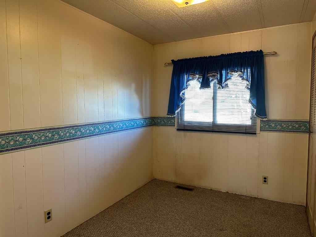 MLS® A2266837 - 4601 50 Avenue  in Daysland Daysland, Residential