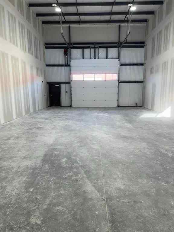 MLS® A2266840 - Unit #18 & 26 25 Southbank Crescent  in Southbank Business Park Okotoks, Commercial