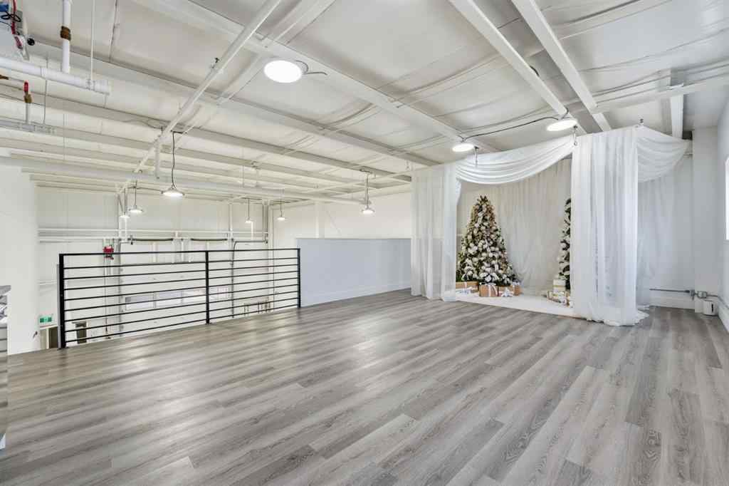 MLS&reg; # A2266840 - Unit #18 & 26 25 Southbank Crescent  in Southbank Business Park Okotoks, Commercial Open Houses