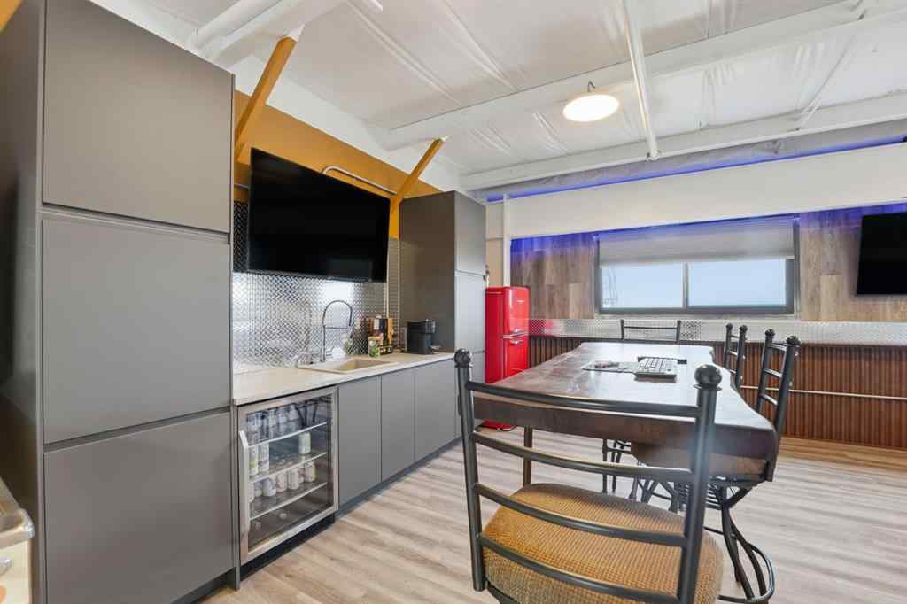 MLS&reg; # A2266840 - Unit #18 & 26 25 Southbank Crescent  in Southbank Business Park Okotoks, Commercial Open Houses