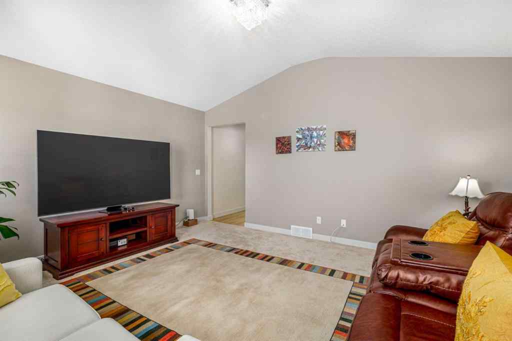 MLS® A2266844 - 186 Ravenscroft Green SE in Ravenswood Airdrie, Residential