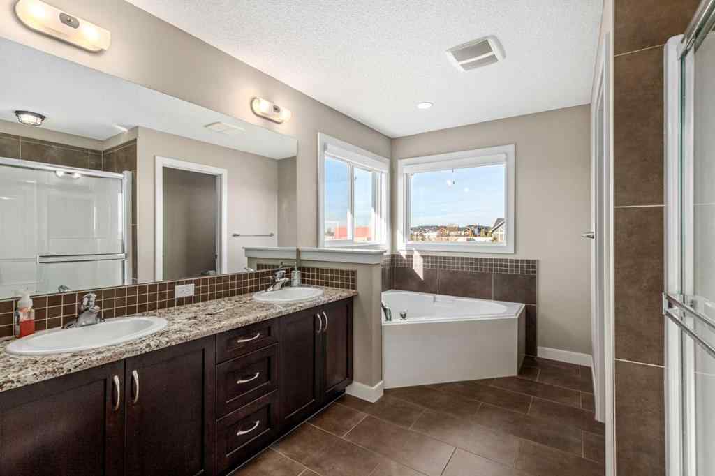 MLS® A2266844 - 186 Ravenscroft Green SE in Ravenswood Airdrie, Residential