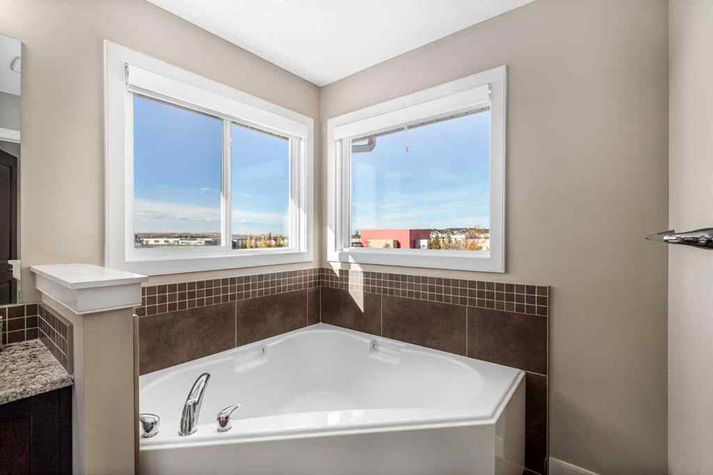 MLS® A2266844 - 186 Ravenscroft Green SE in Ravenswood Airdrie, Residential