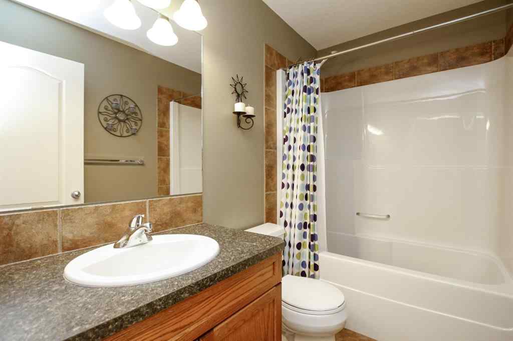 MLS® A2266849 - 5857 Park Street  in Panorama Estates Blackfalds, Residential