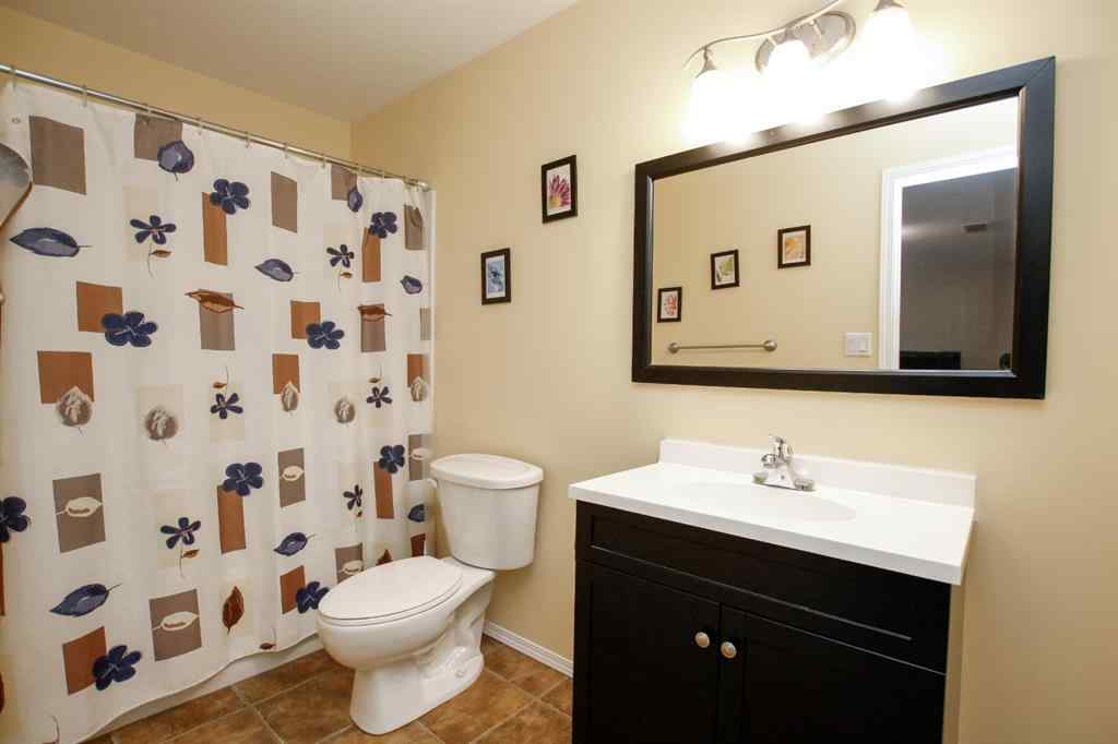 MLS® A2266849 - 5857 Park Street  in Panorama Estates Blackfalds, Residential