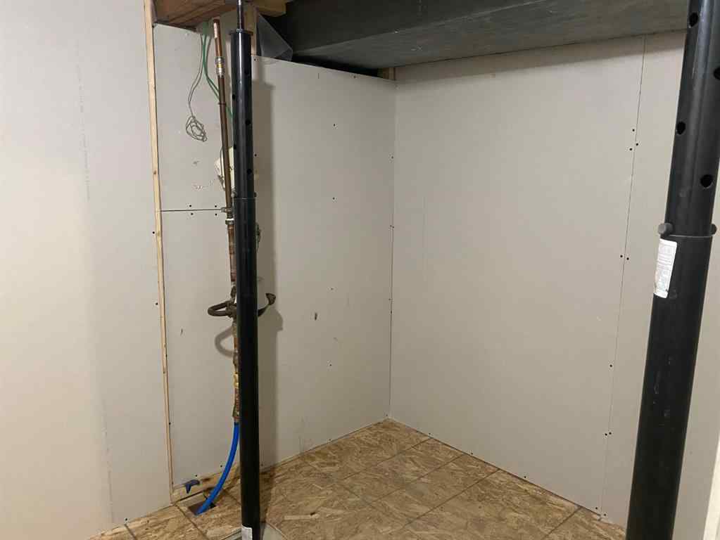 MLS® A2266851 - 819 3 Street SE in River Flats Medicine Hat, Residential