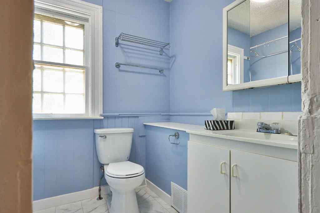 MLS® A2266851 - 819 3 Street SE in River Flats Medicine Hat, Residential