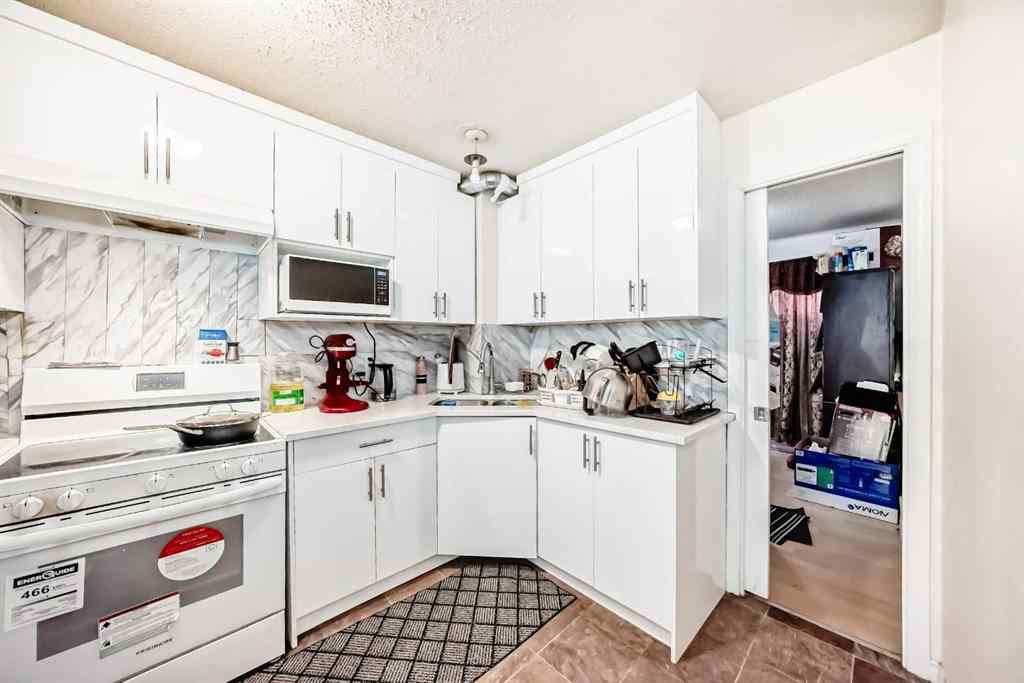 MLS® A2266852 - 11 Falsby Way NE in Falconridge Calgary, Residential