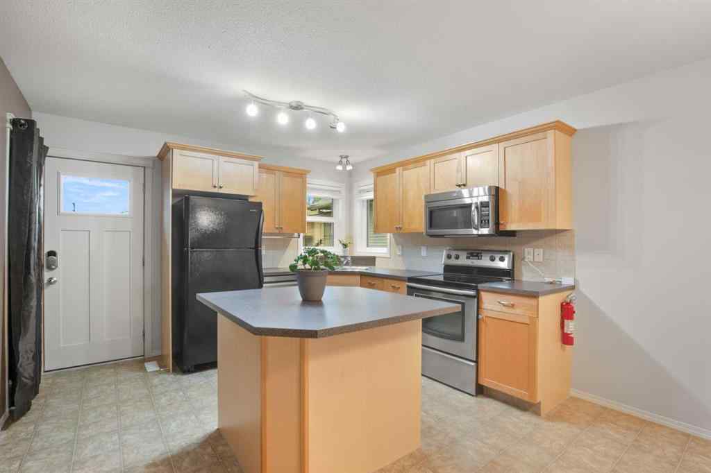 MLS® A2266853 - 127 Ireland Crescent  in Inglewood West Red Deer, Residential