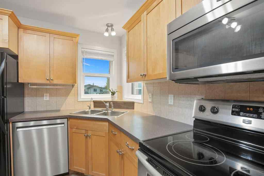 MLS® A2266853 - 127 Ireland Crescent  in Inglewood West Red Deer, Residential