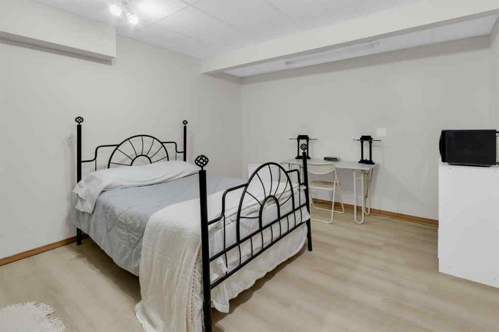 MLS® A2266859 - 50 Christie Gardens SW in Christie Park Calgary, Residential