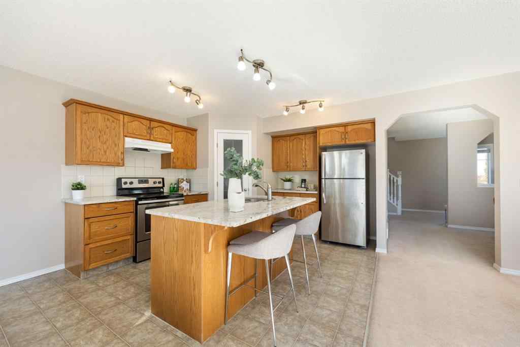 MLS® A2266860 - 91 Cougartown Close SW in Cougar Ridge Calgary, Residential