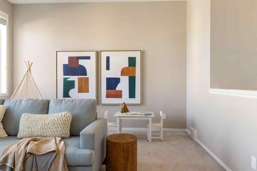 MLS® A2266860 - 91 Cougartown Close SW in Cougar Ridge Calgary, Residential