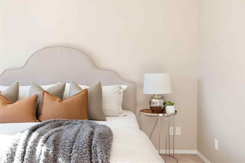 MLS® A2266860 - 91 Cougartown Close SW in Cougar Ridge Calgary, Residential