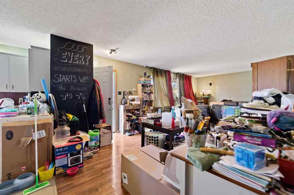 MLS® A2266861 - 325 Aberdeen Avenue  in NONE Carbon, Residential