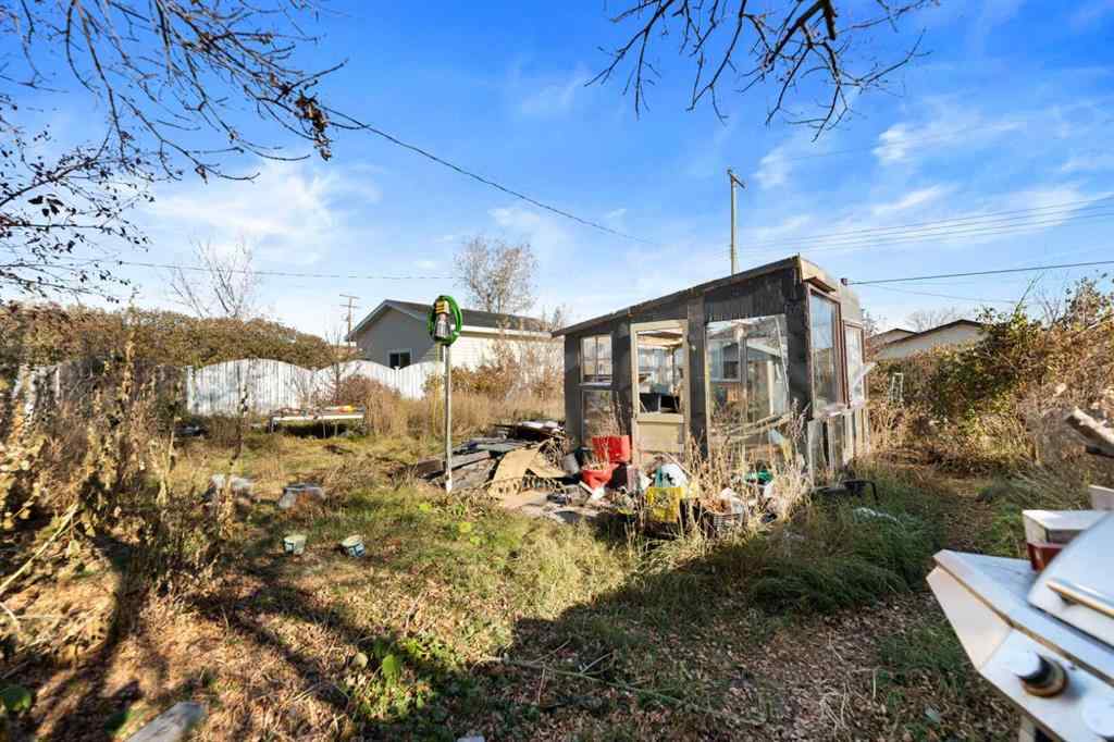 MLS® A2266861 - 325 Aberdeen Avenue  in NONE Carbon, Residential