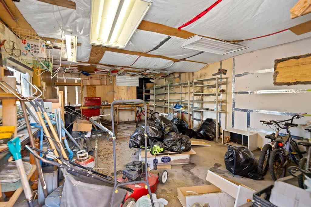 MLS® A2266861 - 325 Aberdeen Avenue  in NONE Carbon, Residential