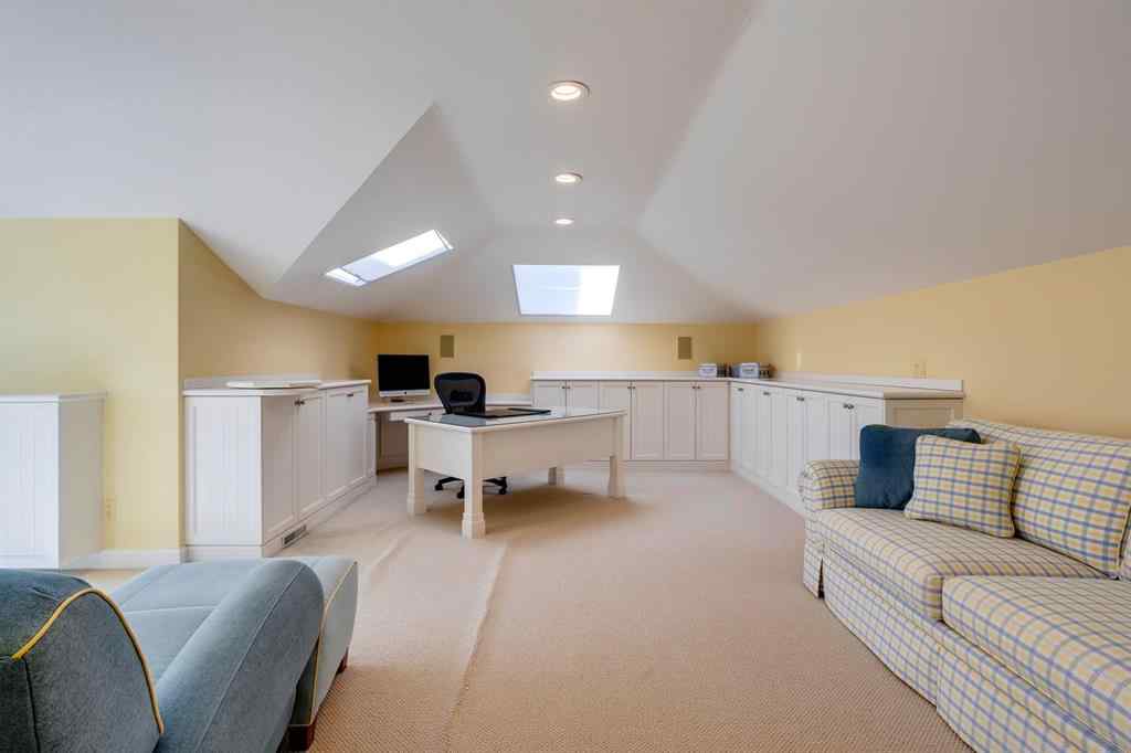 MLS® A2266864 - 126 Eagle Ridge Drive SW in Eagle Ridge Calgary, Residential