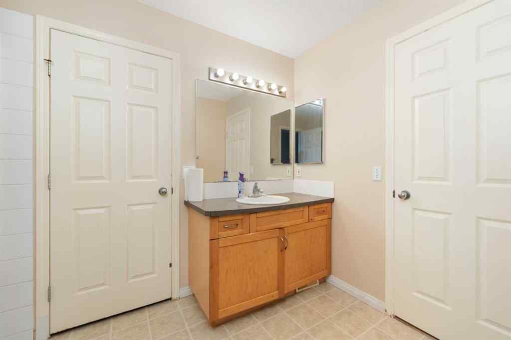 MLS® A2266865 - 152 Royal Oak Gardens NW in Royal Oak Calgary, Residential