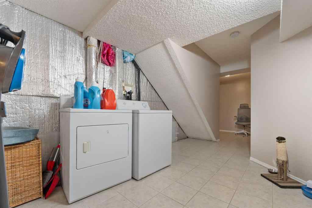 MLS® A2266865 - 152 Royal Oak Gardens NW in Royal Oak Calgary, Residential