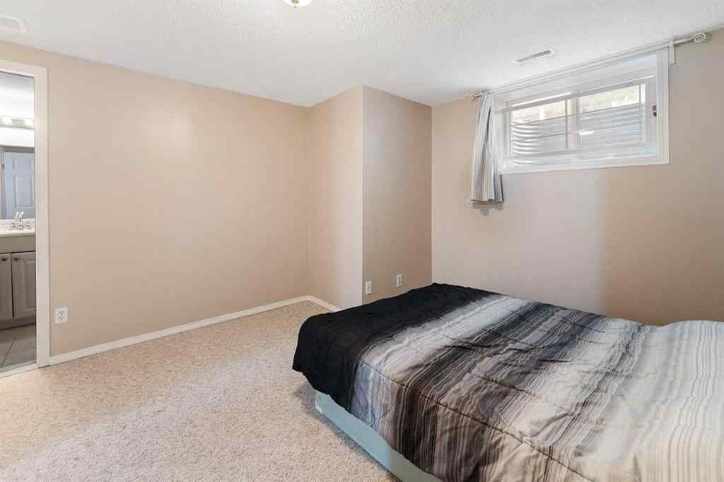 MLS® A2266865 - 152 Royal Oak Gardens NW in Royal Oak Calgary, Residential