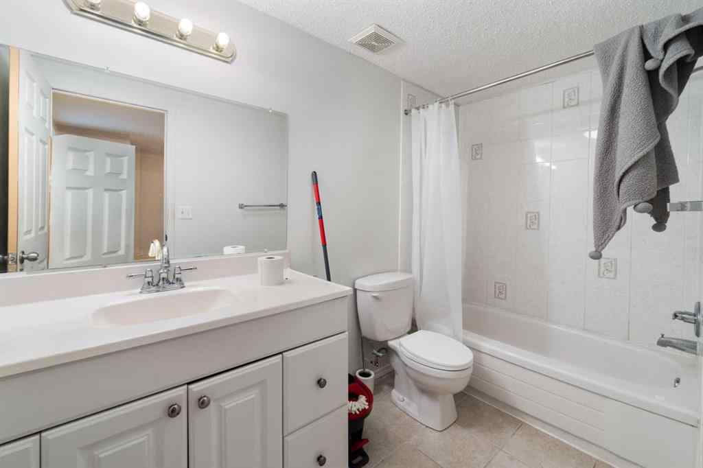 MLS® A2266865 - 152 Royal Oak Gardens NW in Royal Oak Calgary, Residential