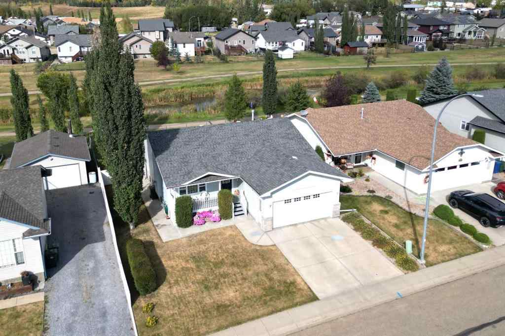 MLS® A2266872 - 4514 54A Ave Cres   in Westpark Innisfail Innisfail, Residential