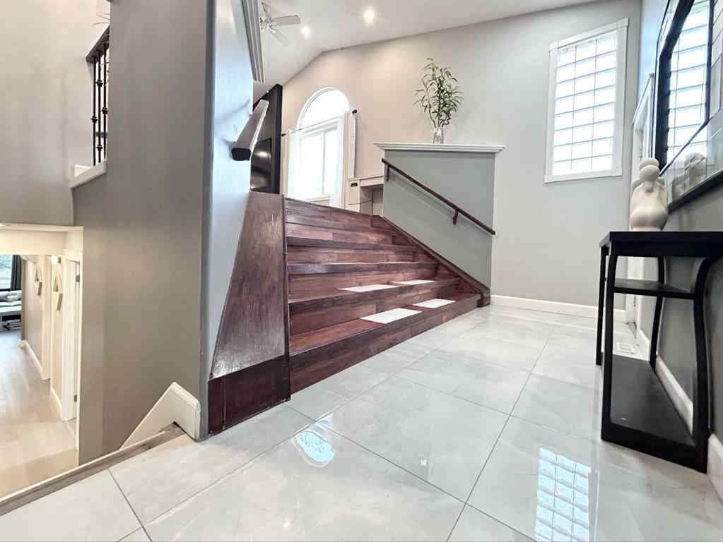 MLS® A2266877 - 305 Lakeside Greens Crescent  in Lakeside Greens Chestermere, Residential